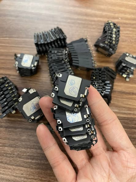 Loa ngoài iPhone 12 Promax